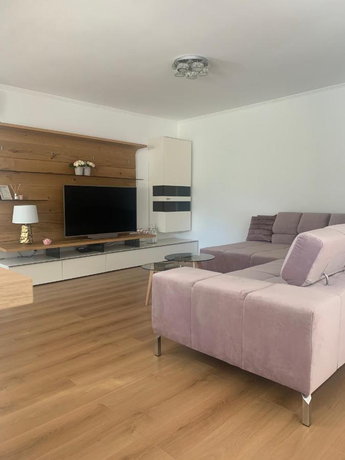 Apartmani Emilio Novalja Bagian luar foto