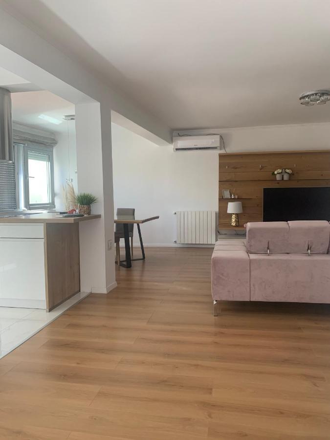 Apartmani Emilio Novalja Bagian luar foto